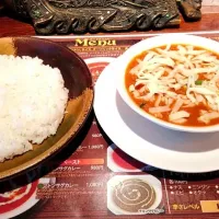 旭川のカレー屋さん、スーリヤのキーマカレーのチーズトッピング|おりやんさん