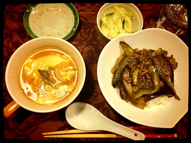 なすの肉炒め丼|まりにゃんさん