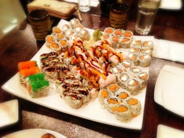 Assorted Sushi Rolls|stephanie mizuhaさん