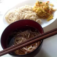 Snapdishの料理写真:素麺とかき揚げ|natsuko.mさん