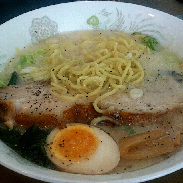 炙りとん塩ラーメン|ひでぞーさん