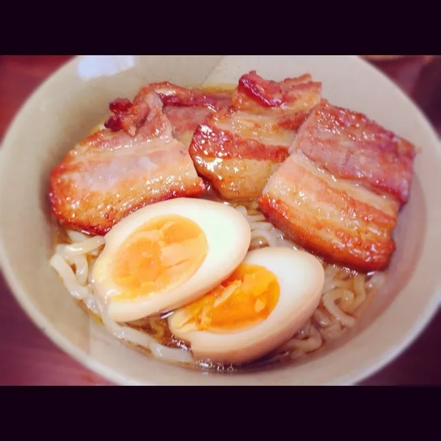 自家製チャーシュー＆煮卵でお家ラーメン♡|ころちゃんさん