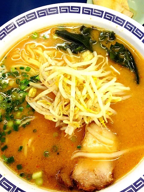 Snapdishの料理写真:味噌ラーメン@潮騒|いずみさん