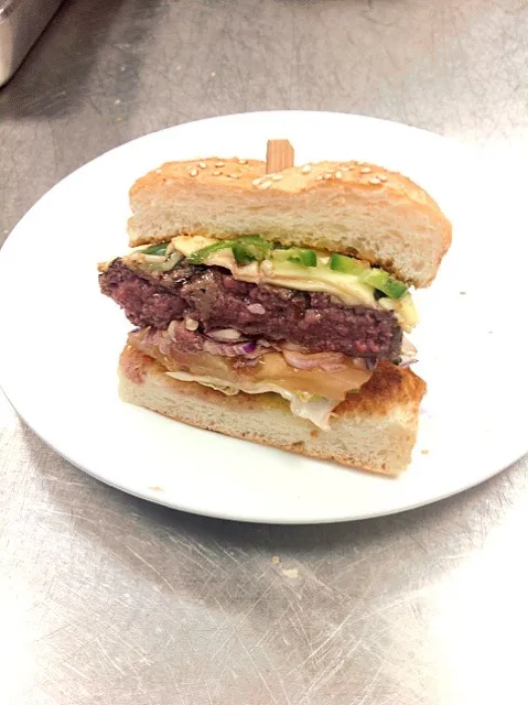 Australian Wagyu, and jalapeno burger! Simple and sexy!!|Rhythmiqueさん