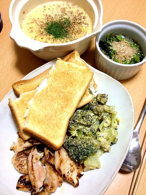 レバー茶碗蒸し、オイルチキンソテー、ブロッコリーからし和え、小松菜焼き浸し|トリさん