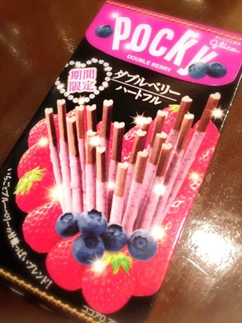 Pocky with heart shape😍😍|Ning PinkRabbitzzさん