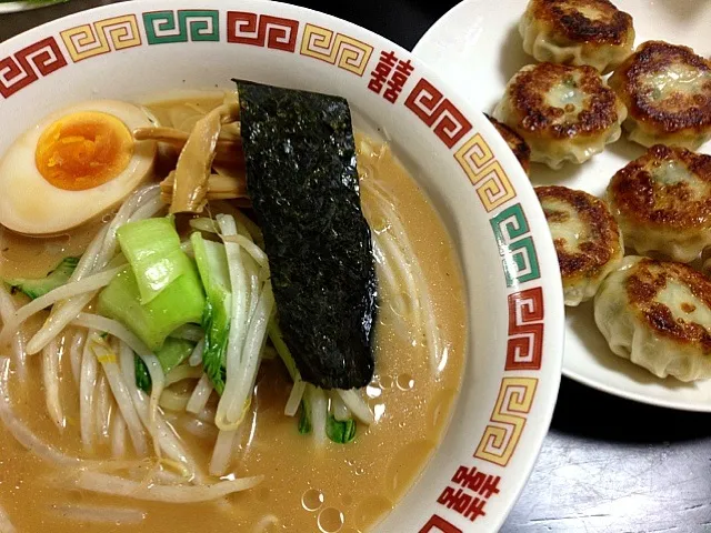 ラーメンANDにら饅頭|Chakoさん