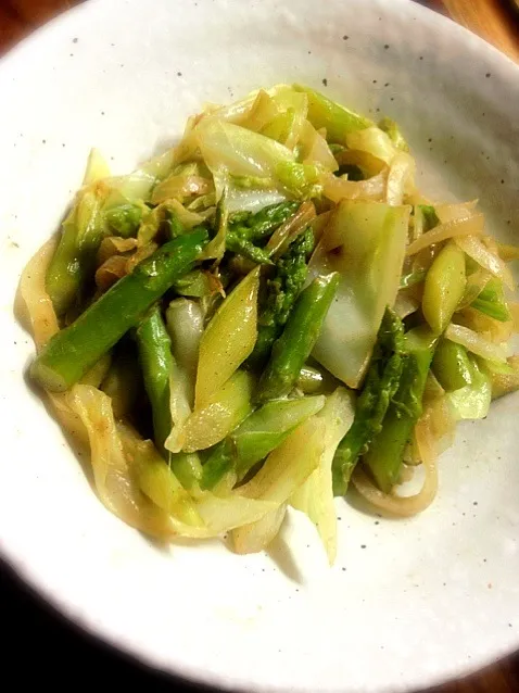 Snapdishの料理写真:アスパラ野菜炒め！ワインすすむ仕様～ (^^)|yosiさん