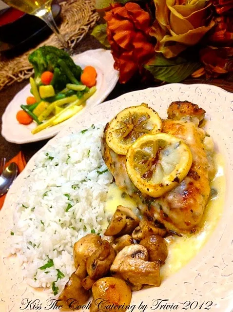 Snapdishの料理写真:Sunday Dinner in The Harris House❤  I prepared a Wonderful Lemon Wine Sauce for my Herb Chicken Breast❤ Rice and Veggies made it all so complete.. Bon Appetit!|Taste-New Americanさん