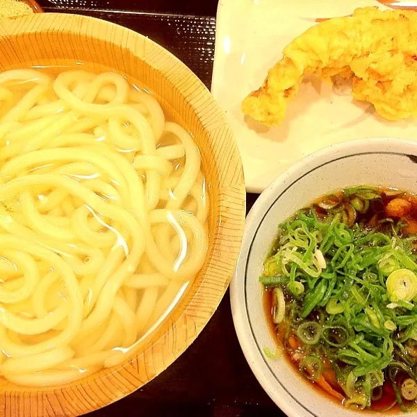 Snapdishの料理写真:肉汁つけうどんの釜揚げ|chacoさん