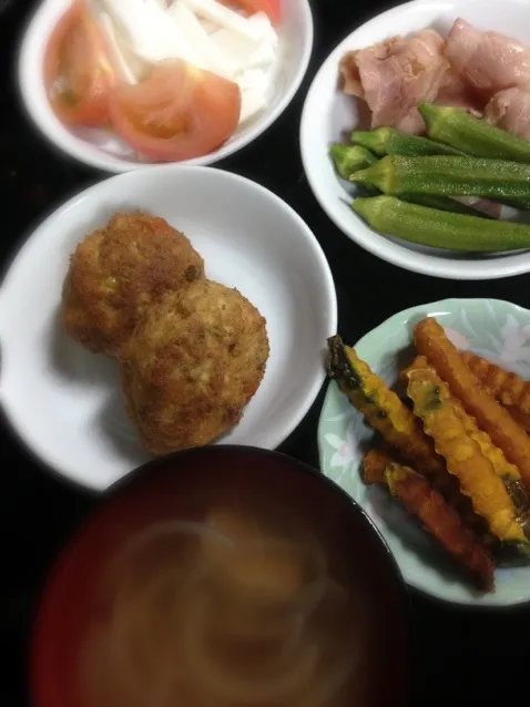 晩御飯（＾∇＾）昼間のキーマカレー？残りと豆腐で団子〜|くめさん