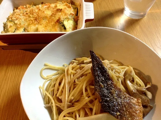 きのこのパスタと鮭とズッキーニのグラタン|naommingさん