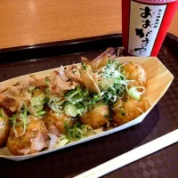 Snapdishの料理写真:おおがまやのたこ焼き|ヨコエリさん