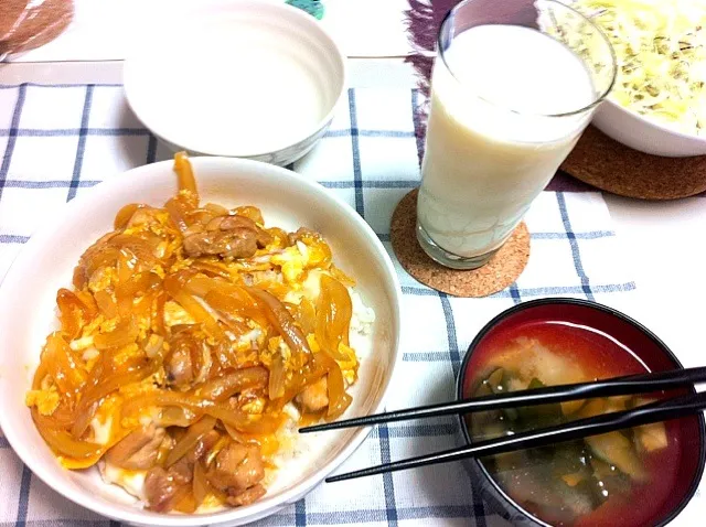 親子丼|いくみんさん