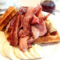 Snapdishの料理写真:Waffle  wiz bacon :)|mayさん