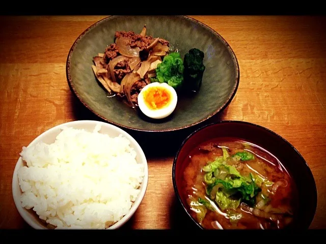 牛すき煮&白菜モリモリ味噌汁|とこちゃんのゴハンさん