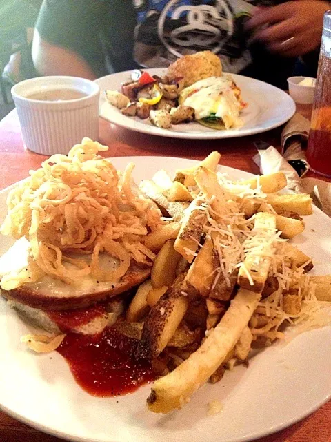 Open face meatloaf sandwich with garlic Parmesan fries|christine rさん