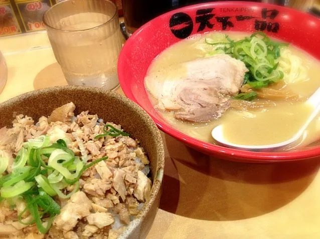 チャーシュー丼定食|Shichiroさん