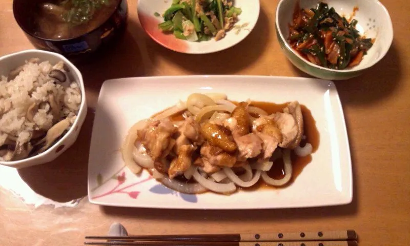 Snapdishの料理写真:鶏の照り焼き定食|ミズノ　タカコさん