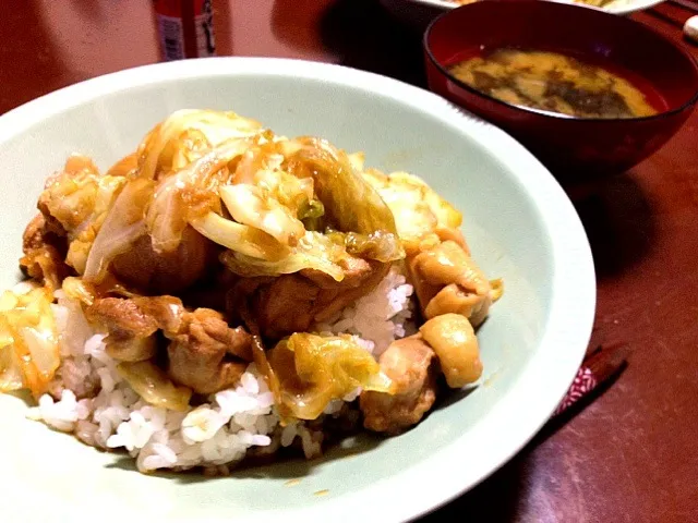 鶏肉の照焼きキャベツ丼！|ぴっぱーさん