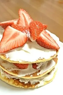 ホットケーキミックスで作ったショートケーキ|こずえさん