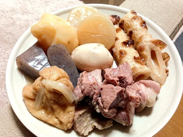 Snapdishの料理写真:☆ゴロゴロおでん☆|ワンプレートさん