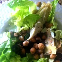 Roasted garbanzo and artichoke salad on butter lettuce|irene Carranzaさん