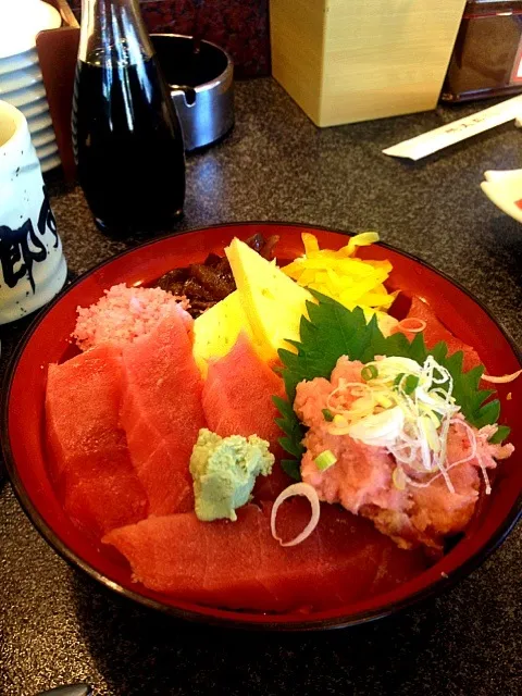 Snapdishの料理写真:鉄火丼|さつきさん