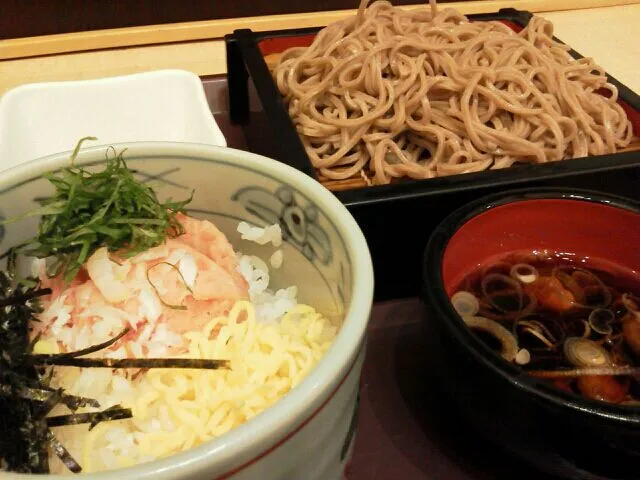 ざるそば　ねぎトロ丼|ぽんさん