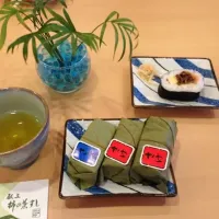 Snapdishの料理写真:柿の葉すし|いけわんさん