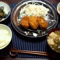 Snapdishの料理写真:11/7夜ごはん＊ヒレカツ、茄子の味噌にんにく煮、芋金平、ごはん、味噌汁|まゆみさん