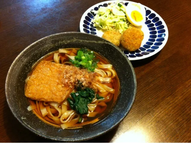 きしめん、ごぼうコロッケ、コールスロー|きりママさん