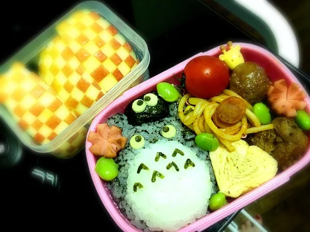 Snapdishの料理写真:お弁当♡トトロ|(⌯꒪͒ ૢ∀ ૢ꒪͒)さん