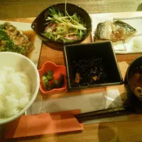 Snapdishの料理写真:豚ねぎ塩定食|加藤　洋平さん