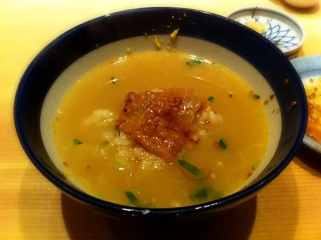 ぜいたく丼 〆の鯛茶漬け|塩豚骨さん