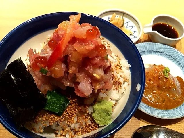 Snapdishの料理写真:ぜいたく丼|yoooochanさん