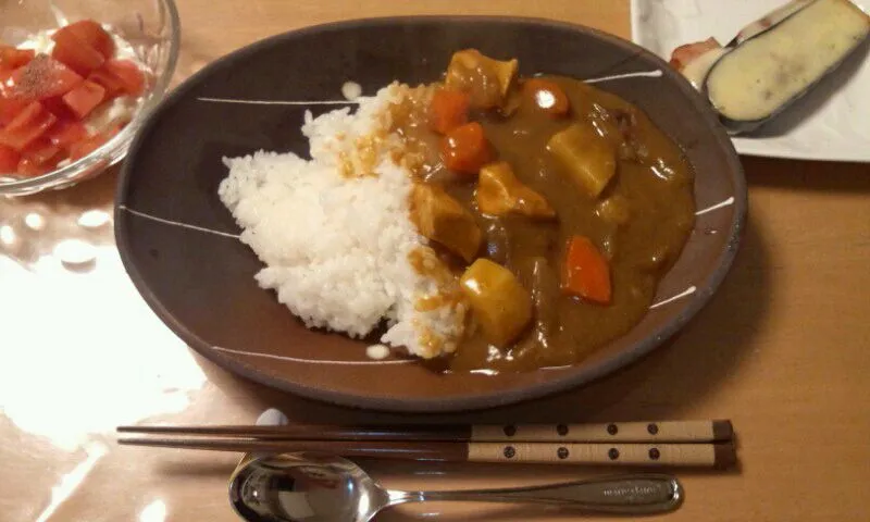 Snapdishの料理写真:カレーライス。|ミズノ　タカコさん