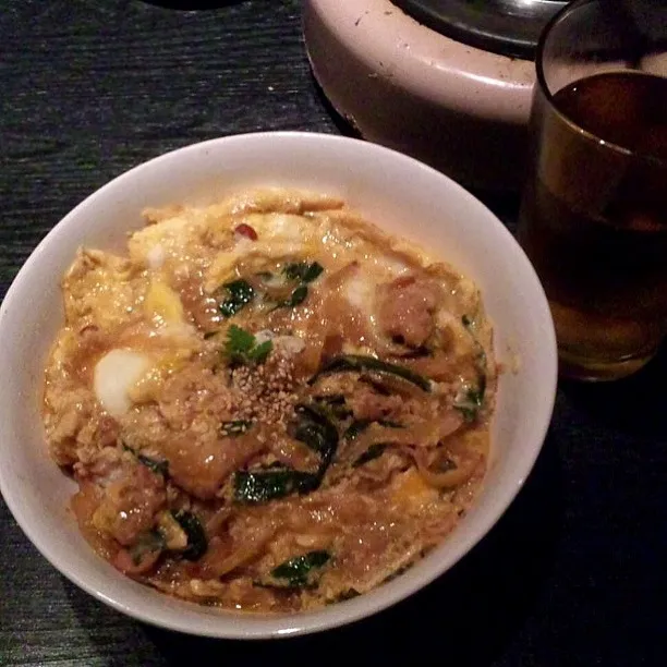 ぴり辛牛もつたまご丼|nooookoさん