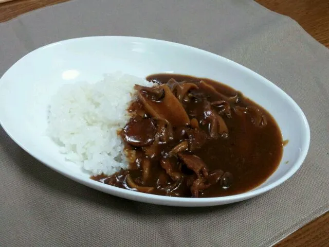 Snapdishの料理写真:きのこカレー|みーーーさんさん