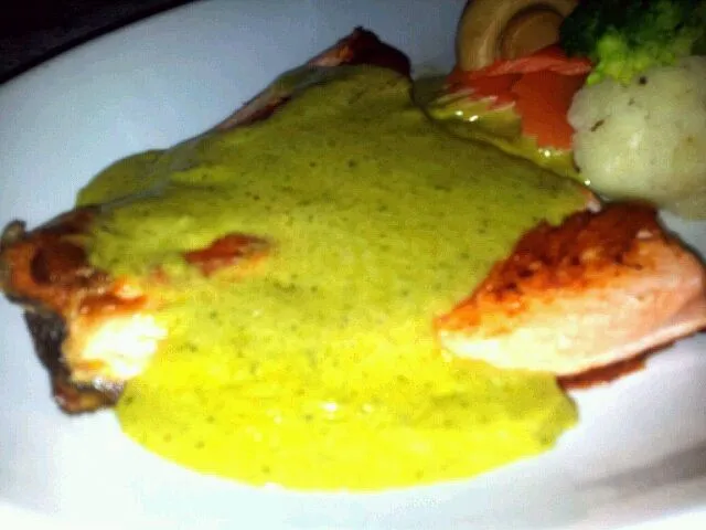 Grilled Salmon with key lime sauce|Azlina Ahmadさん