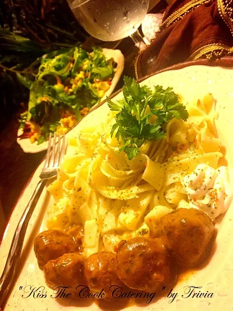 This is my Turkey Meatballs and Pasta with a South West mixed Green salad❤|Taste-New Americanさん