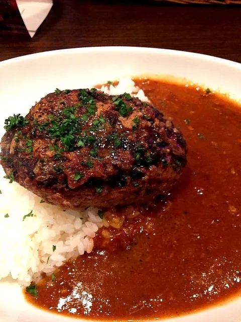 Snapdishの料理写真:野菜たっぷりハンバーグチーズカレー|ぴろさん