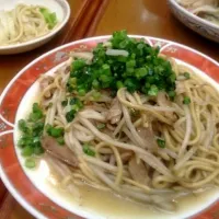 Snapdishの料理写真:長崎で食べたニラパン麺|ママさん