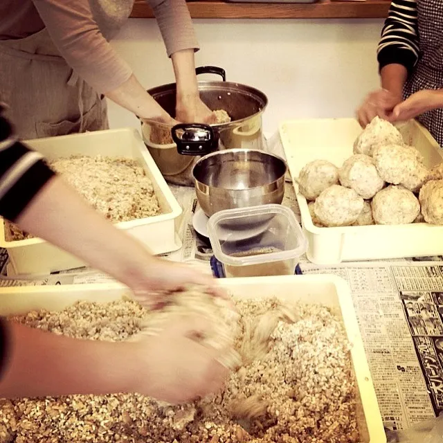 合わせ味噌 仕込み中|〜かもねぎポン酢食堂〜TOMOEさん