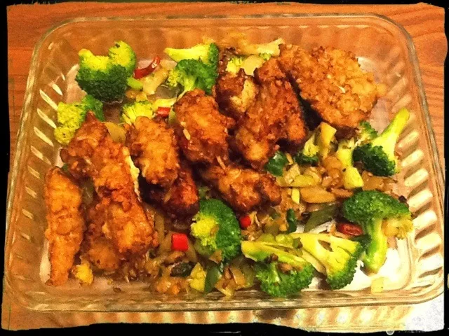 S&P Pork loin on a bed of broccoli stir-fry|mmmyoさん