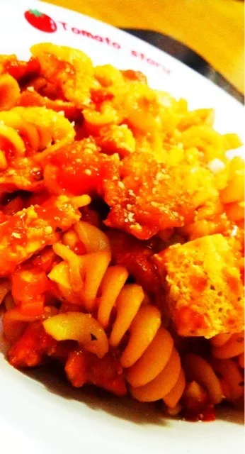 Simply tomato pasta|Saidatul Ivaさん