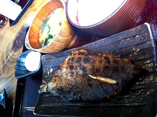 つぼ鯛定食|塩豚骨さん