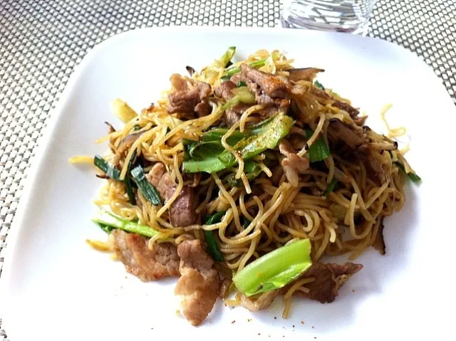 土曜のお昼は醤油焼きそば|純子さん