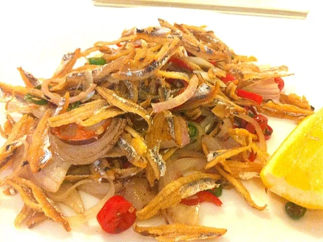 Fried anchovies with chilies|Jorge Bernal Márquezさん