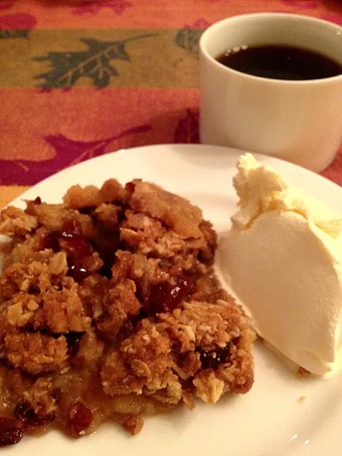 Apple cranberry crisp|Miaさん